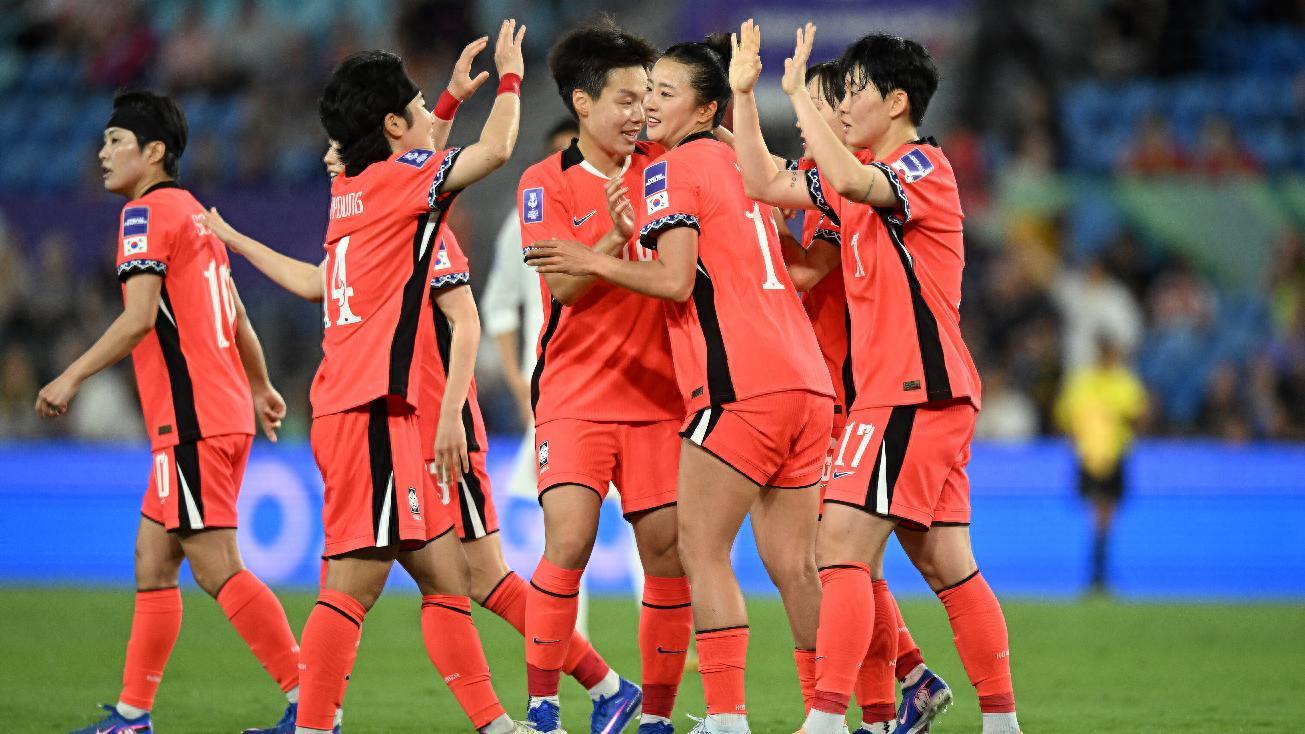 世界杯手机版本下载-3-0！3-0！女足亚洲杯首个8强无限诞生，中国队冲四强传来好消息