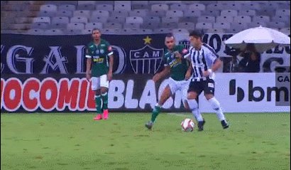 世界杯手机客户端-浩克回归巴西首秀助攻塔神 横行赛场撞飞对手5米