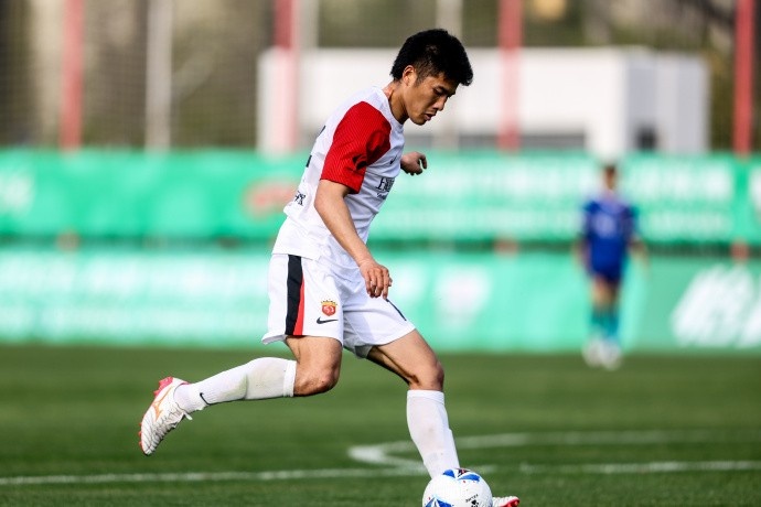 世界杯手机客户端-中乙第二轮，上海海港富盛经开队2-1海门珂缔缘队，取得两连胜